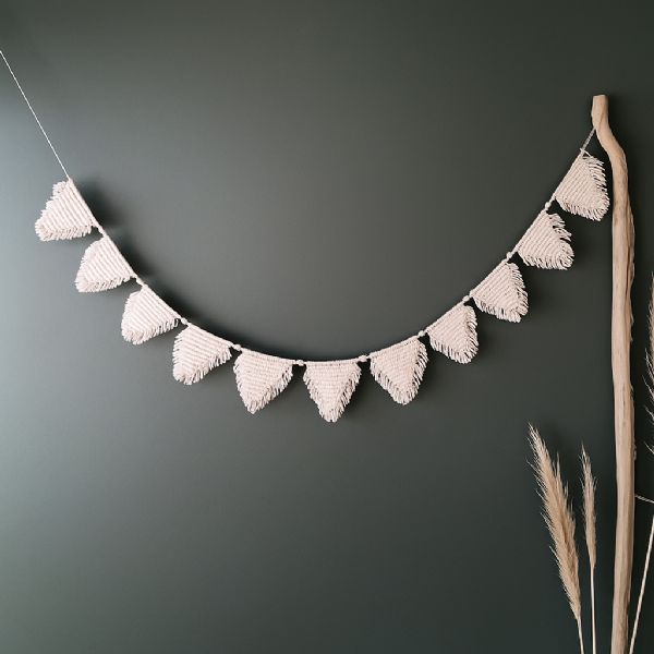 Beadflag Macrame Bunting